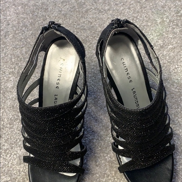 Black Shimmer Heel - Picture 5 of 6